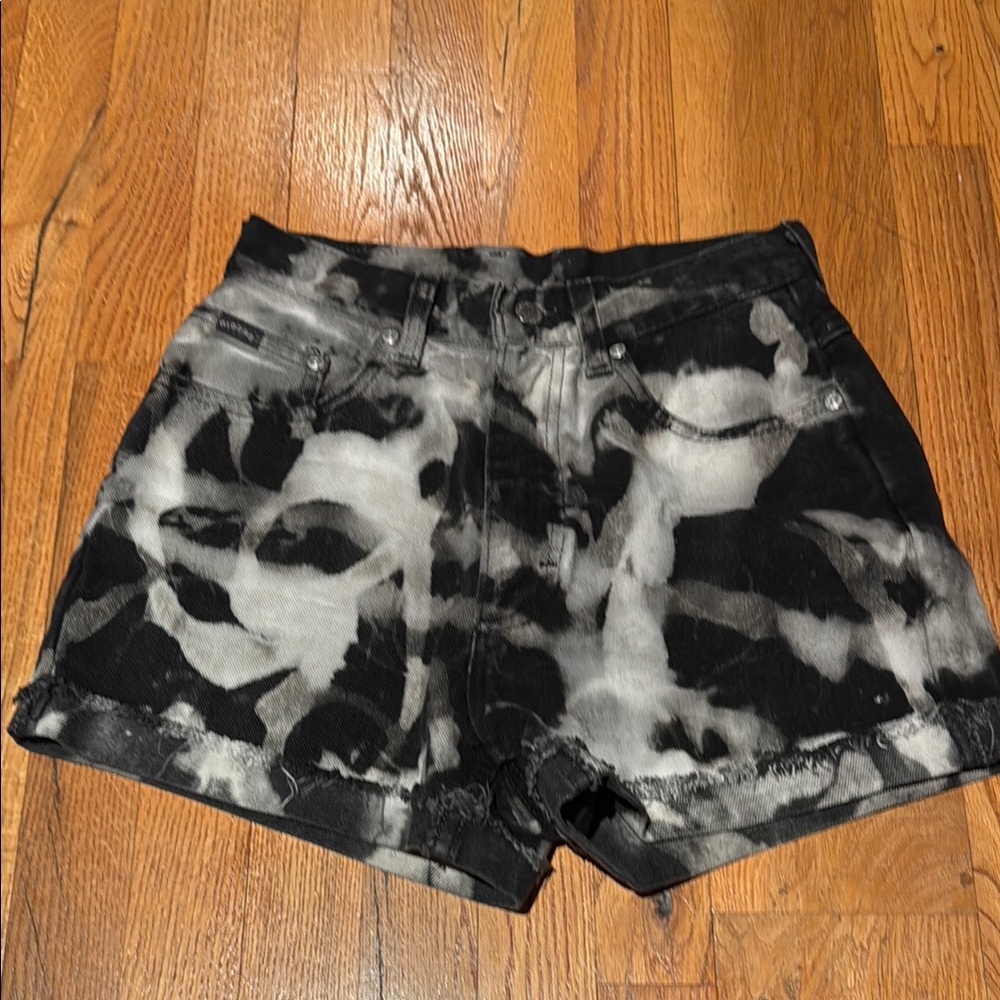 Riders vintage black and white tie dye denim shorts size medium-fits like small